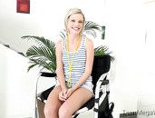 Flexible And Foxy Blonde Doing Splits And Getting Laid