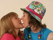 Lesbian Teen GFs Kiss Erotically And Eat Pussy